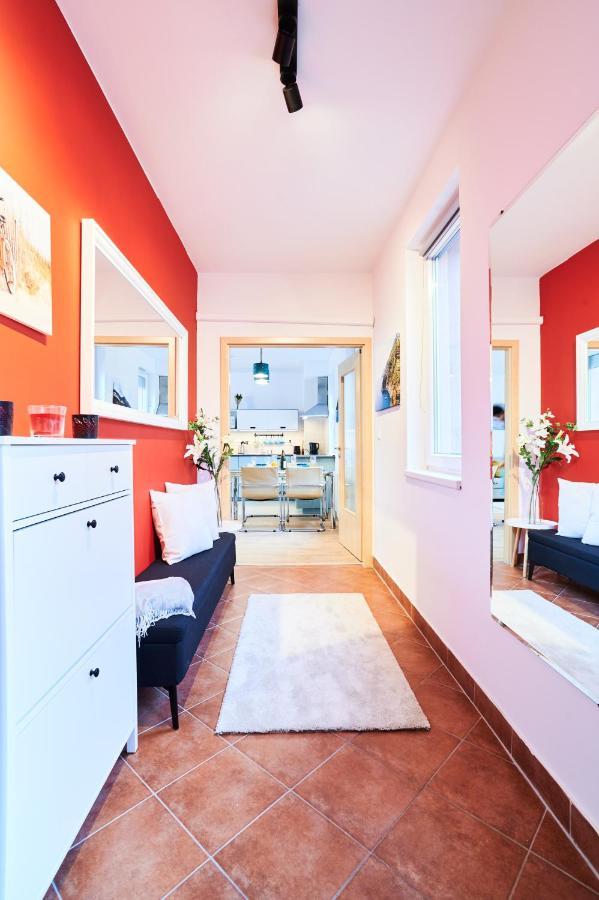 Feel Home Deluxe Corvin # Free Parking # Ac # Elevator Budapeste Exterior foto