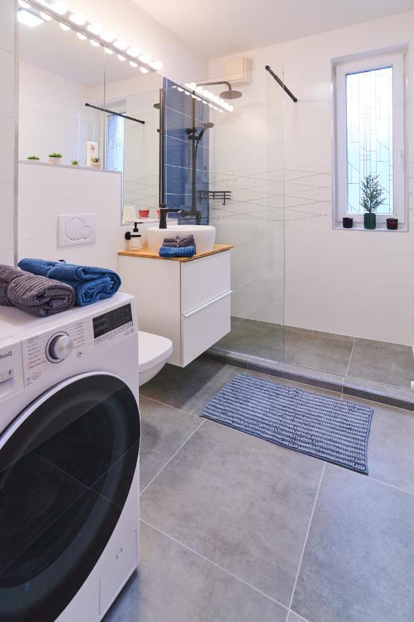 Feel Home Deluxe Corvin # Free Parking # Ac # Elevator Budapeste Exterior foto