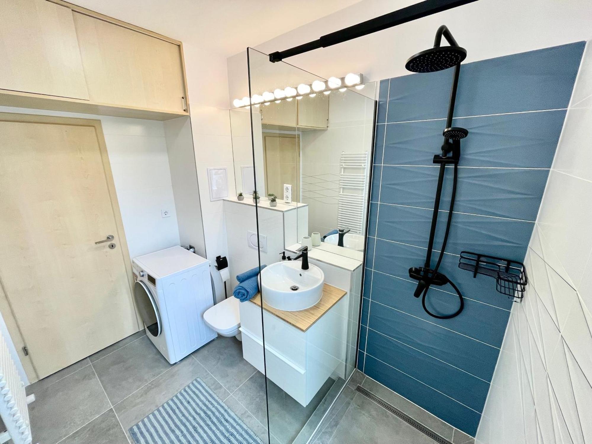 Feel Home Deluxe Corvin # Free Parking # Ac # Elevator Budapeste Exterior foto