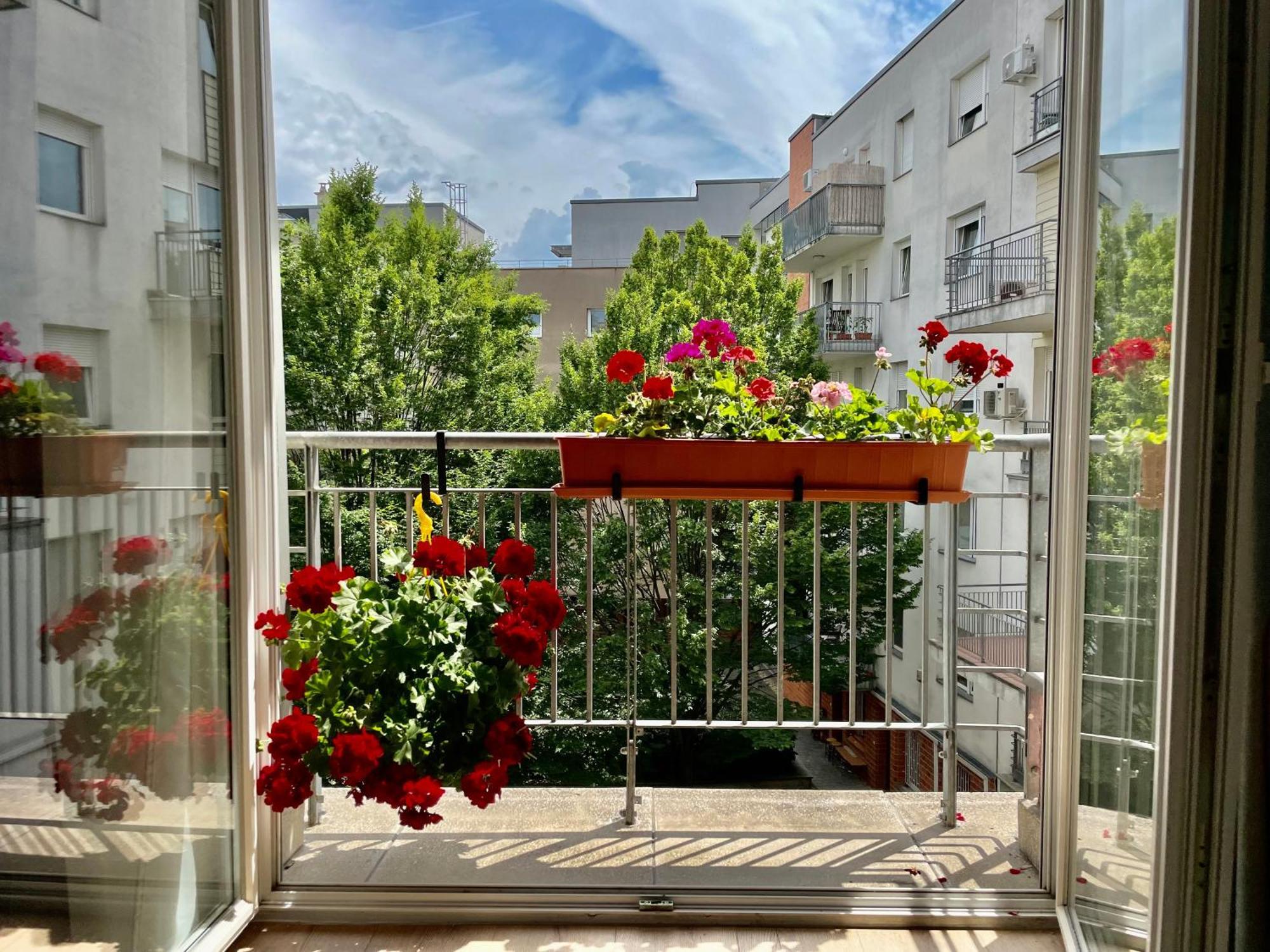 Feel Home Deluxe Corvin # Free Parking # Ac # Elevator Budapeste Exterior foto